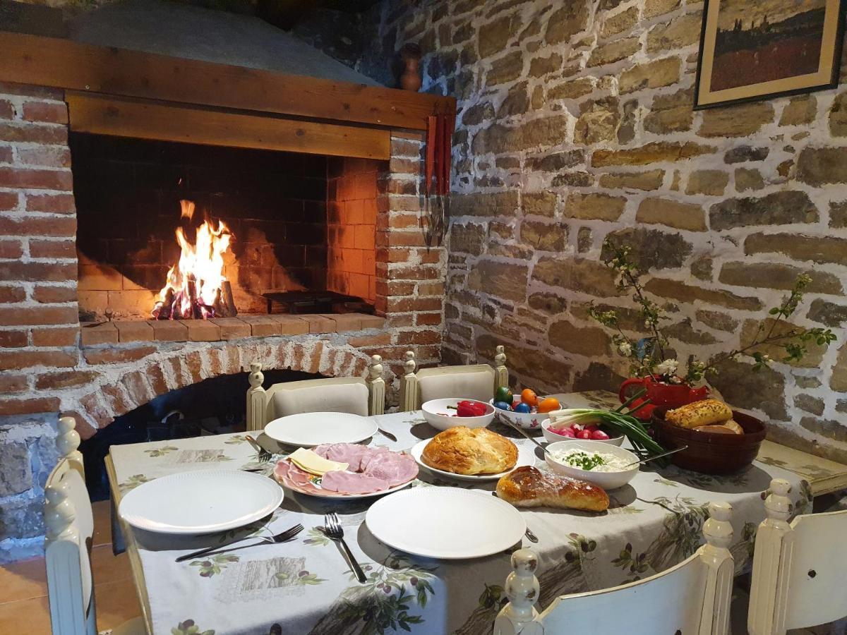 Casa Leonarda, Old Authentic Istrian Stone House Near Motovun, Central Istria Zamask Ngoại thất bức ảnh