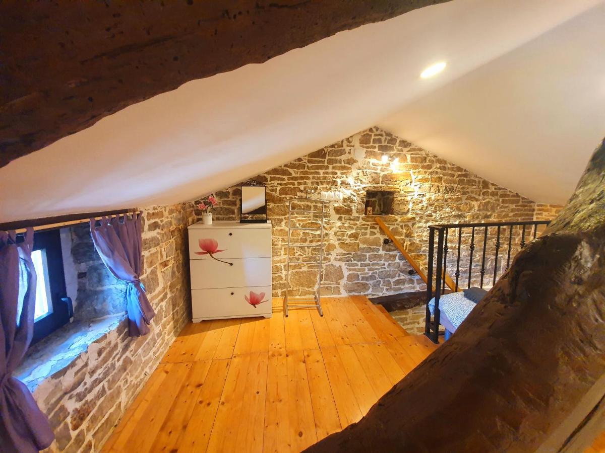 Casa Leonarda, Old Authentic Istrian Stone House Near Motovun, Central Istria Zamask Ngoại thất bức ảnh
