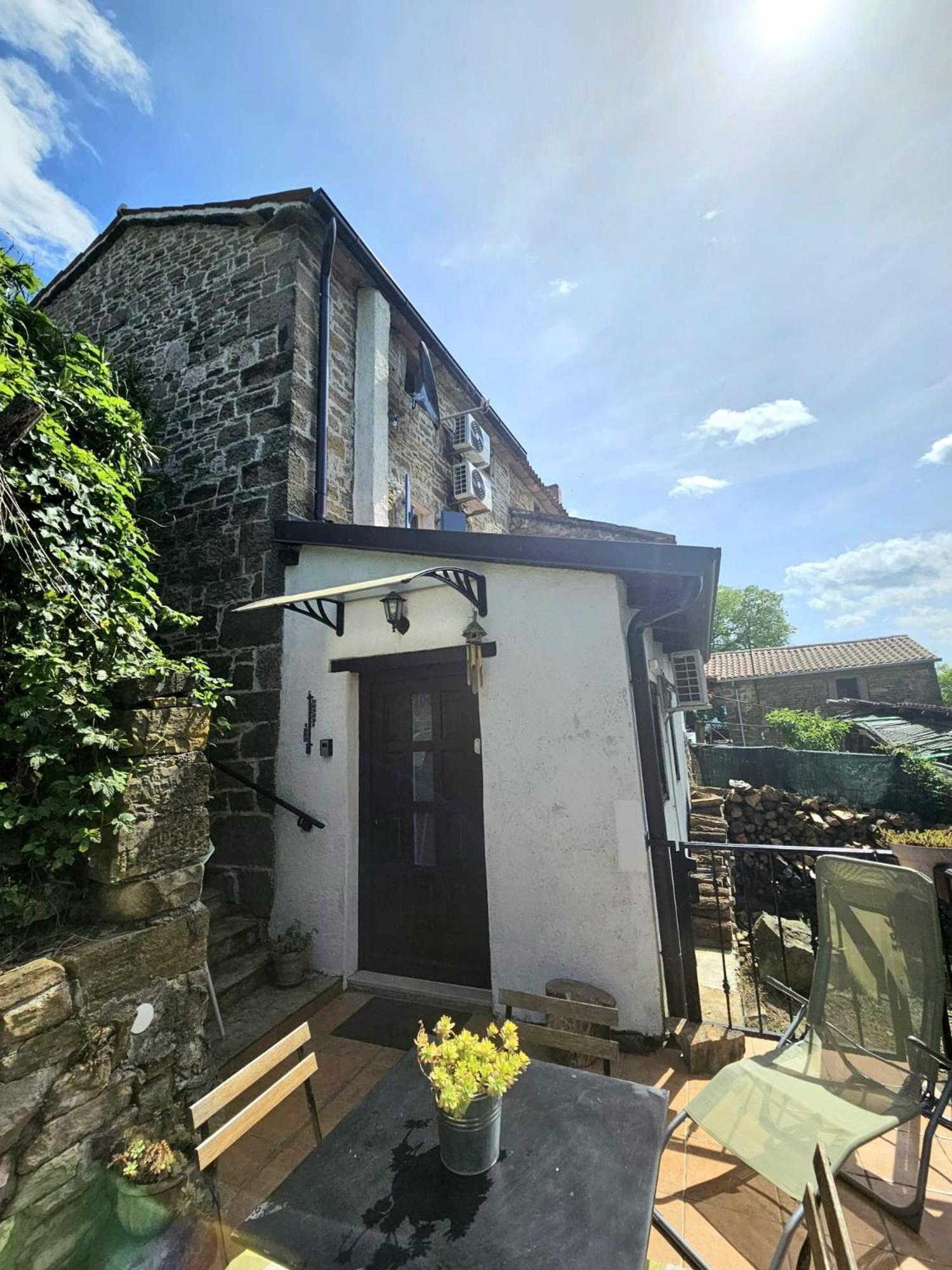 Casa Leonarda, Old Authentic Istrian Stone House Near Motovun, Central Istria Zamask Ngoại thất bức ảnh